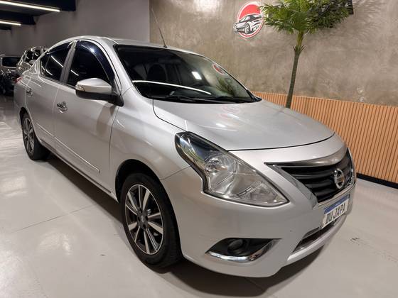 NISSAN VERSA 1.6 16V FLEXSTART UNIQUE 4P XTRONIC